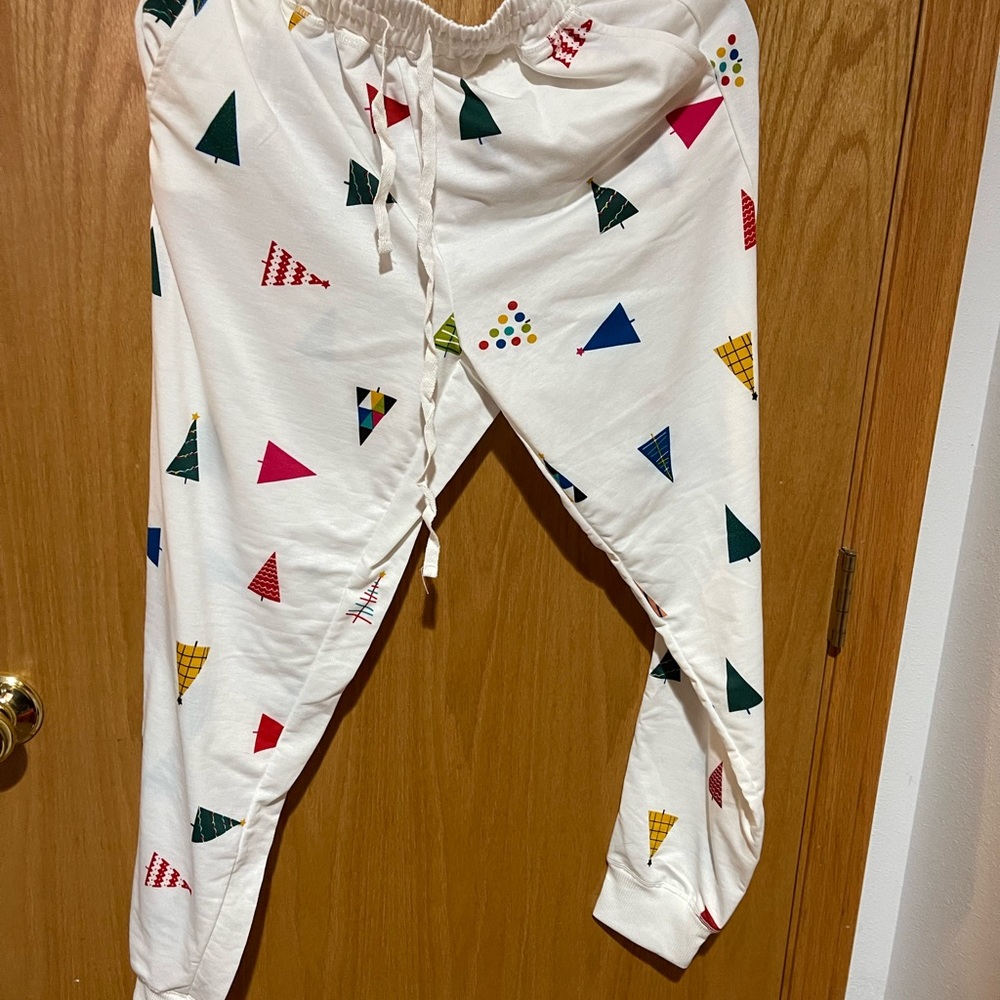 Lularoe M Christmas tree Jax NWOT ☃️❄️